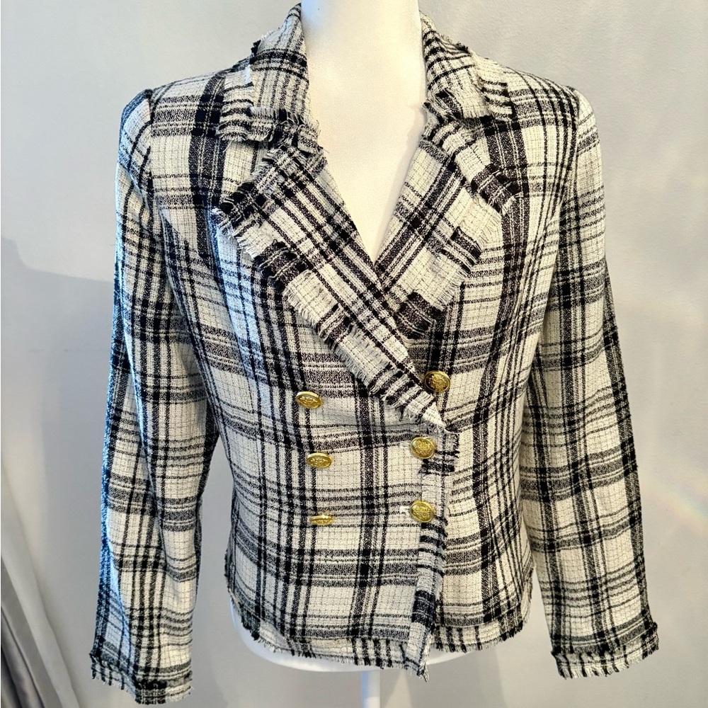 G By Giuliana Black and White Blazer Size M
NWOT